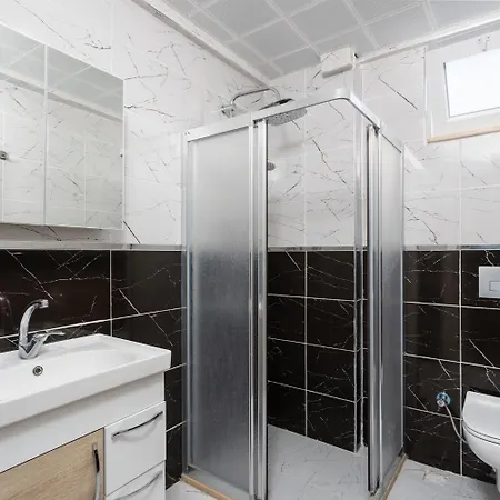 Azalea 1 * Ортаджа