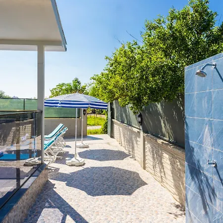 Вилла Azalea 1 Ортаджа